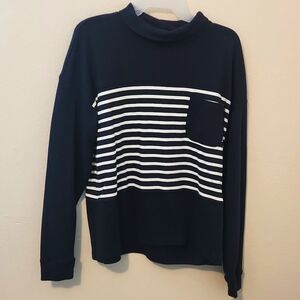 Croft & Barrow Navy and White Striped Longsleeved Top Size M